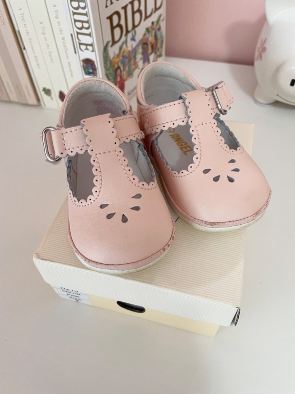 Angel by L’amour Pink Scalloped T-Strap Mary Jane Baby Shoes